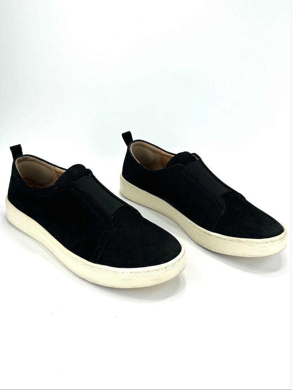Sofft Women Sneaker Sz 9.5M Black Leather Comfort Cushioned Arch Support Slip-On